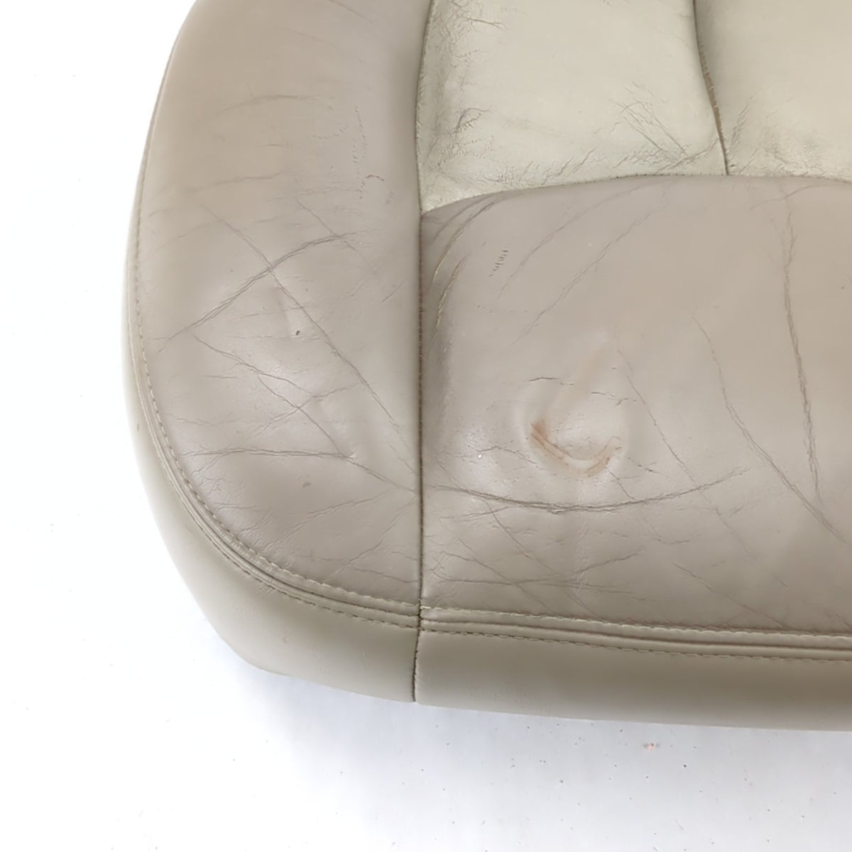 Damage 2004 2005 06 Yukon Suburban Left Driver Seat Bottom Cushion Leather Tan