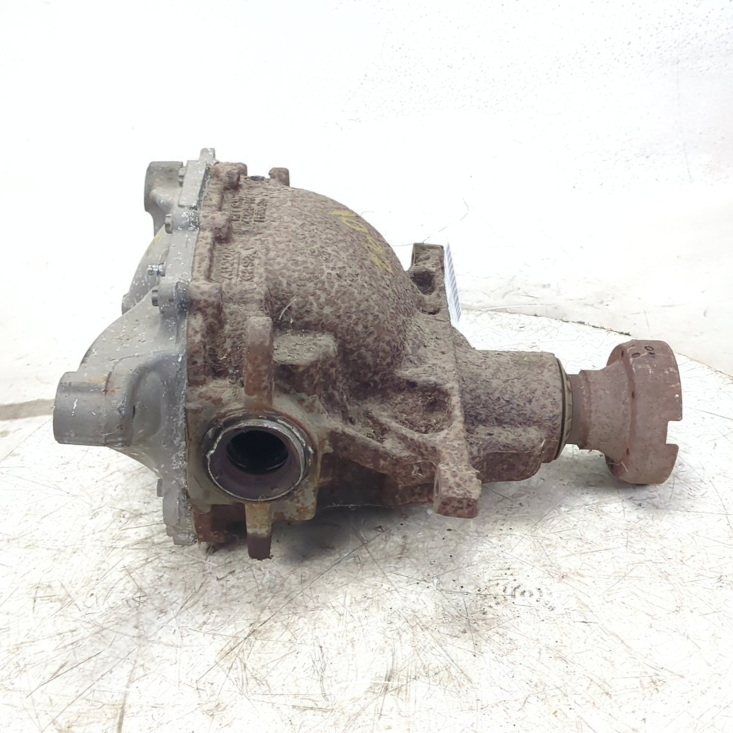 2021 2022 2023 Ford Mustang 2.3L Rear Differential Carrier Assembly 3.31 Ratio