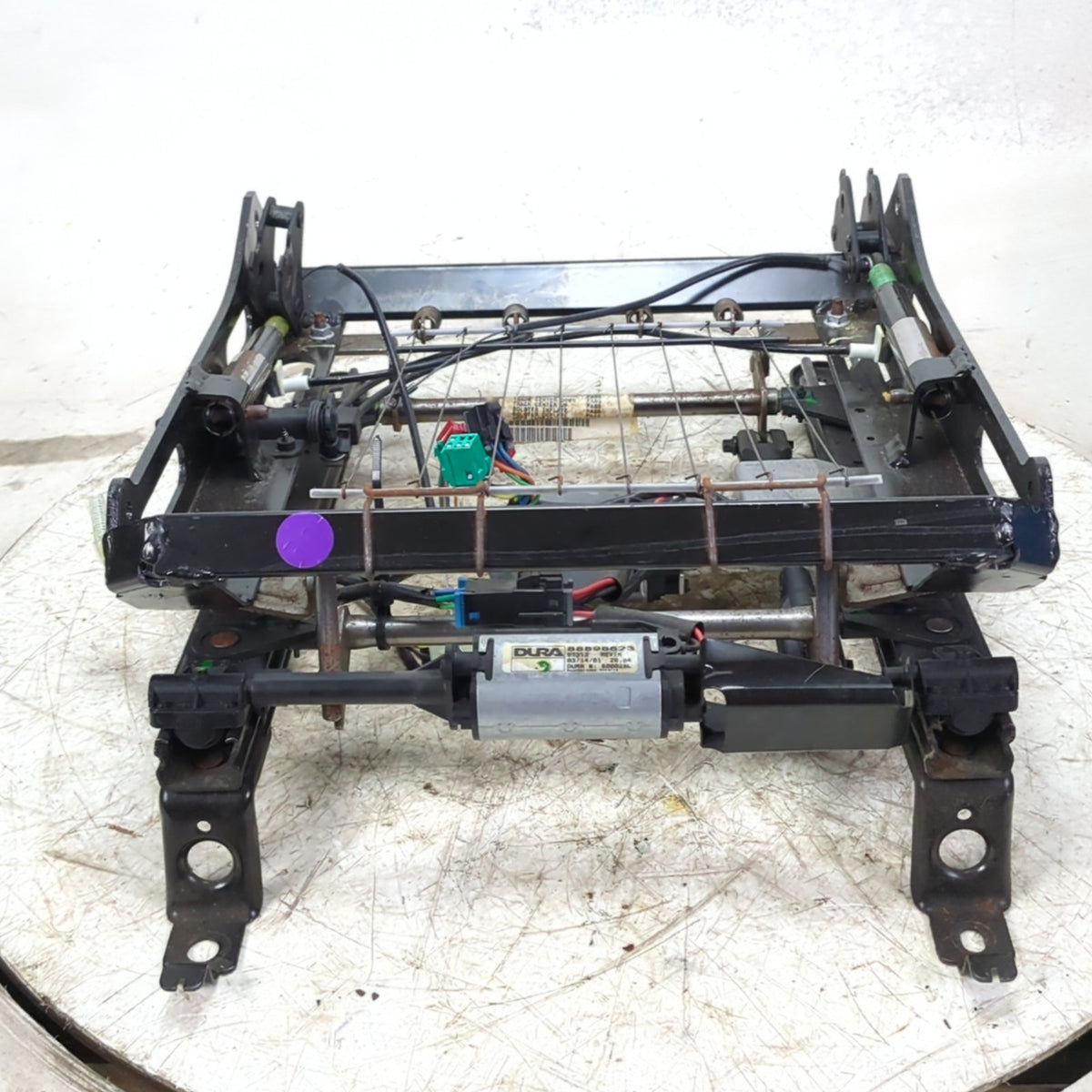 2001 2002 2003 2004 CHEVROLET CORVETTE Power Seat Track Frame Passenger Right