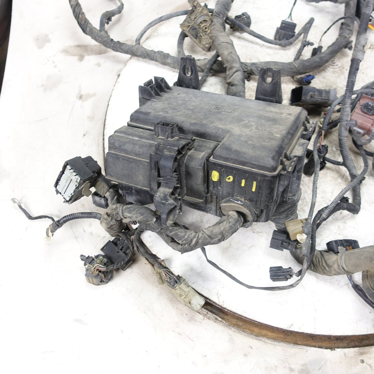 Damage 2015 2016 Ford F150 3.5L Engine Fuse Box Bay Wire Harness Loom