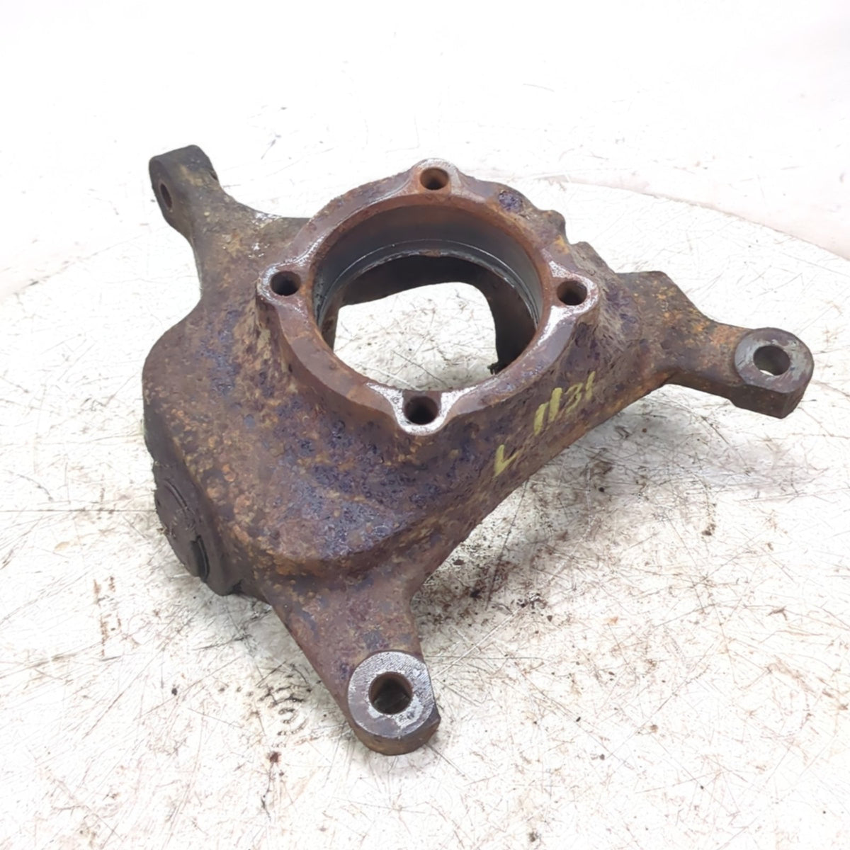 99 2000 2001 2002 Ford F450 F550 Steering Knuckle Spindle Front Driver Left 4x2