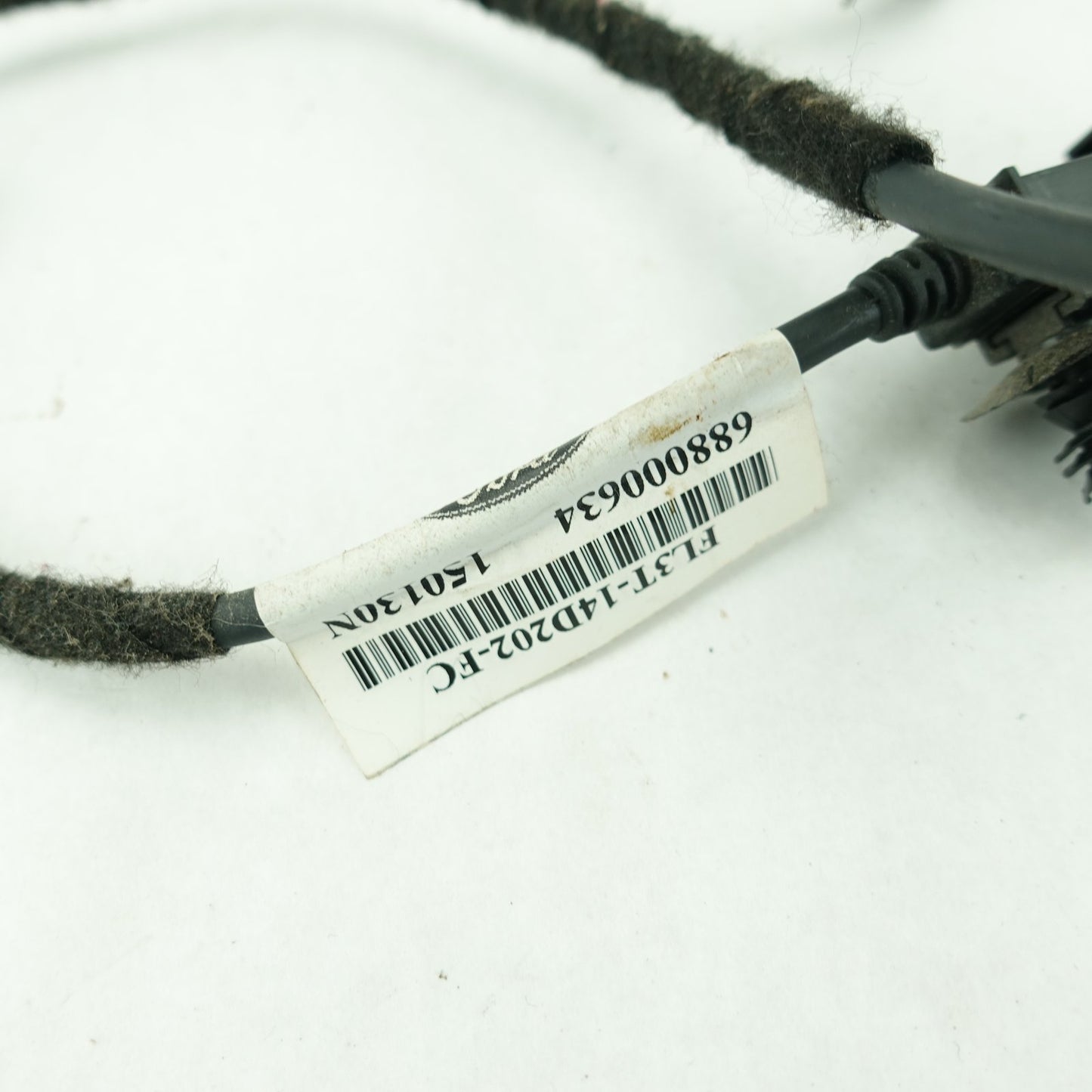 2015 2016 2017 2018 2019 2020 Ford F150 Center Console USB Cable Wire