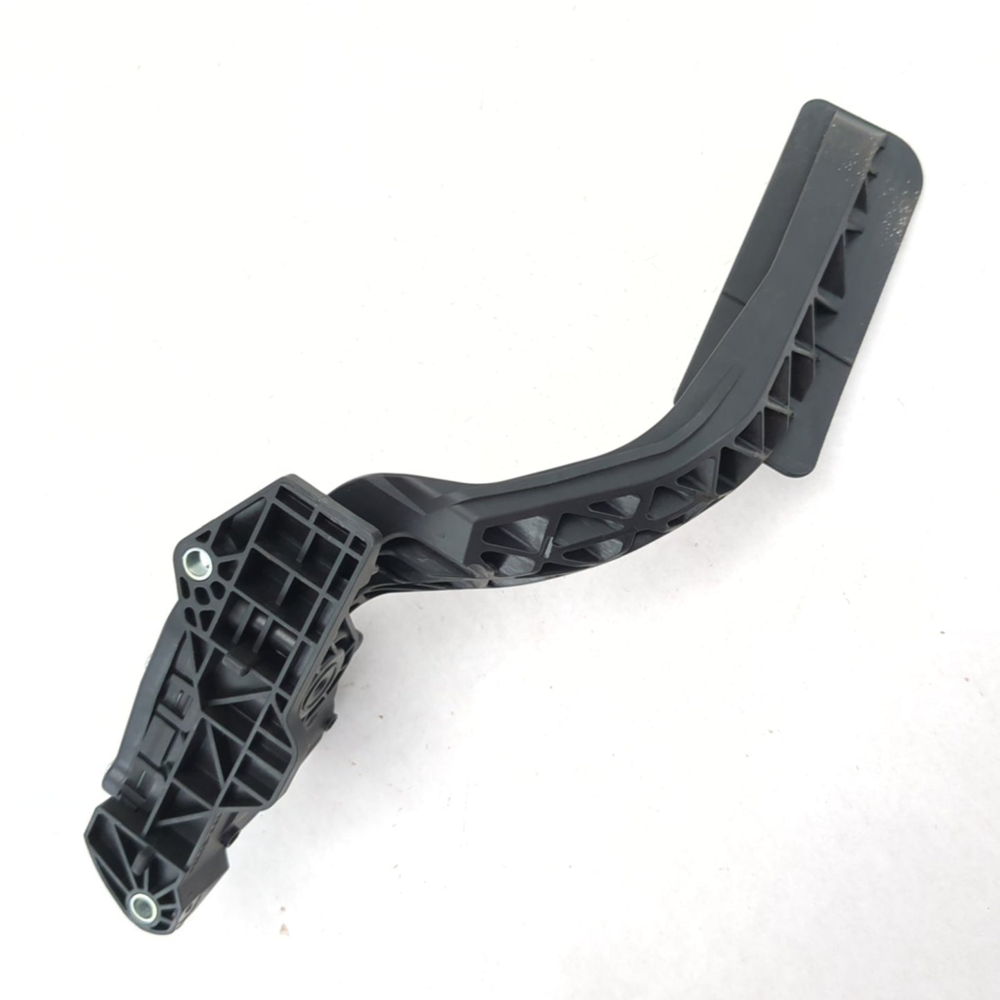 2014 2015 2016 2017 2018 Silverado Sierra Gas Accelerator Pedal Assembly OEM
