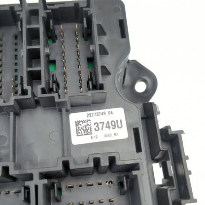 2014 2015 2016 2017 Silverado Sierra Lower Dash Firewall Junction Block Fuse Box