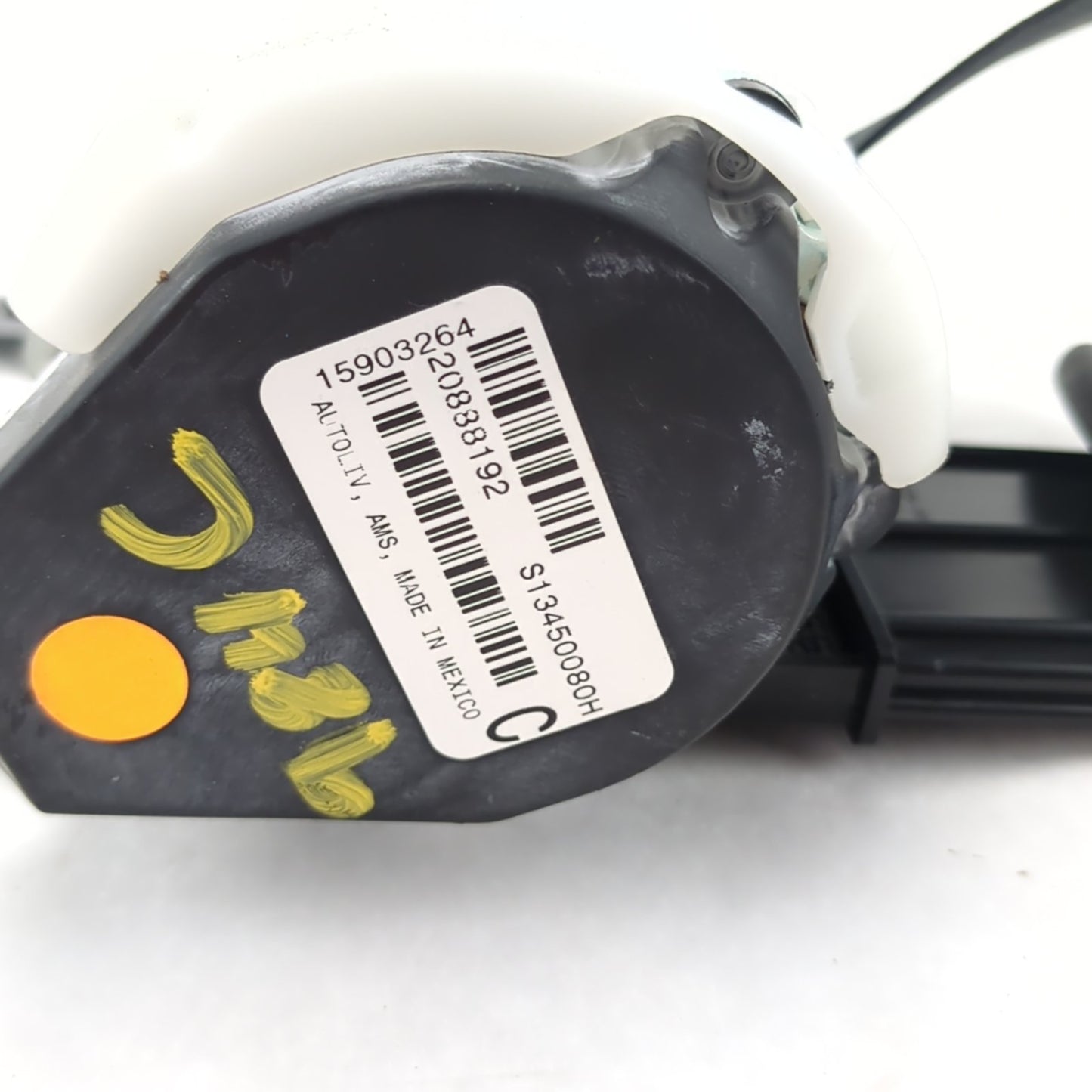 2010 2011 2012 2013 2014 2015 Chevy Equinox Center Rear Seat Belt Black