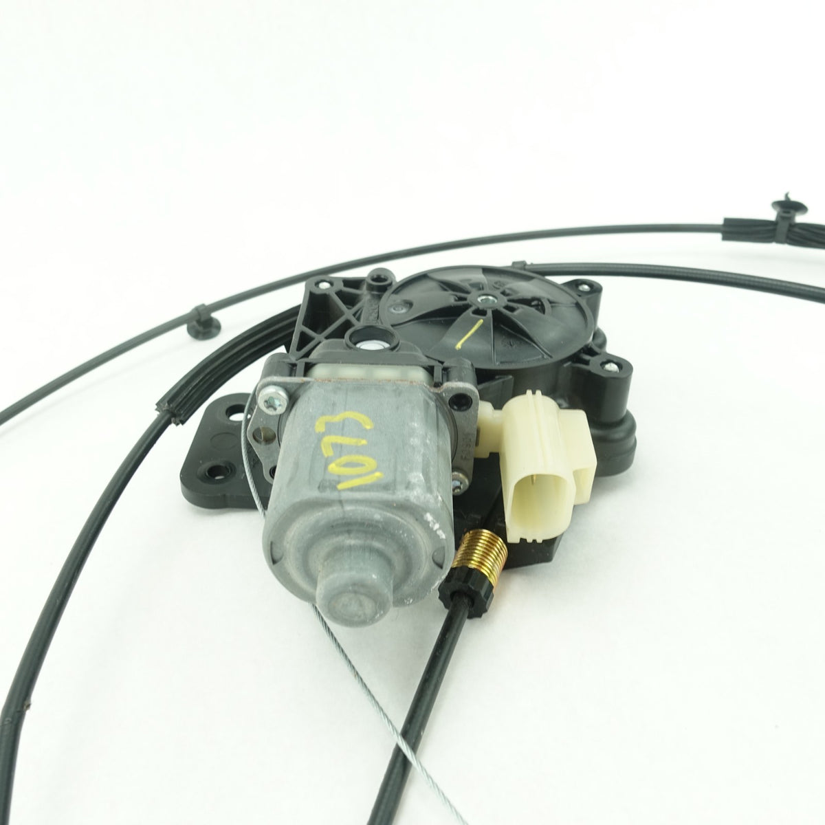 2016 2017 2018 2019 Nissan Titan XD Rear Sliding Window Motor Regulator