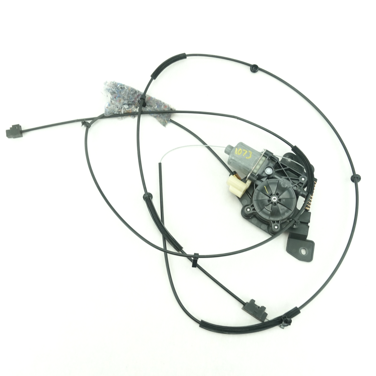 2016 2017 2018 2019 Nissan Titan XD Rear Sliding Window Motor Regulator