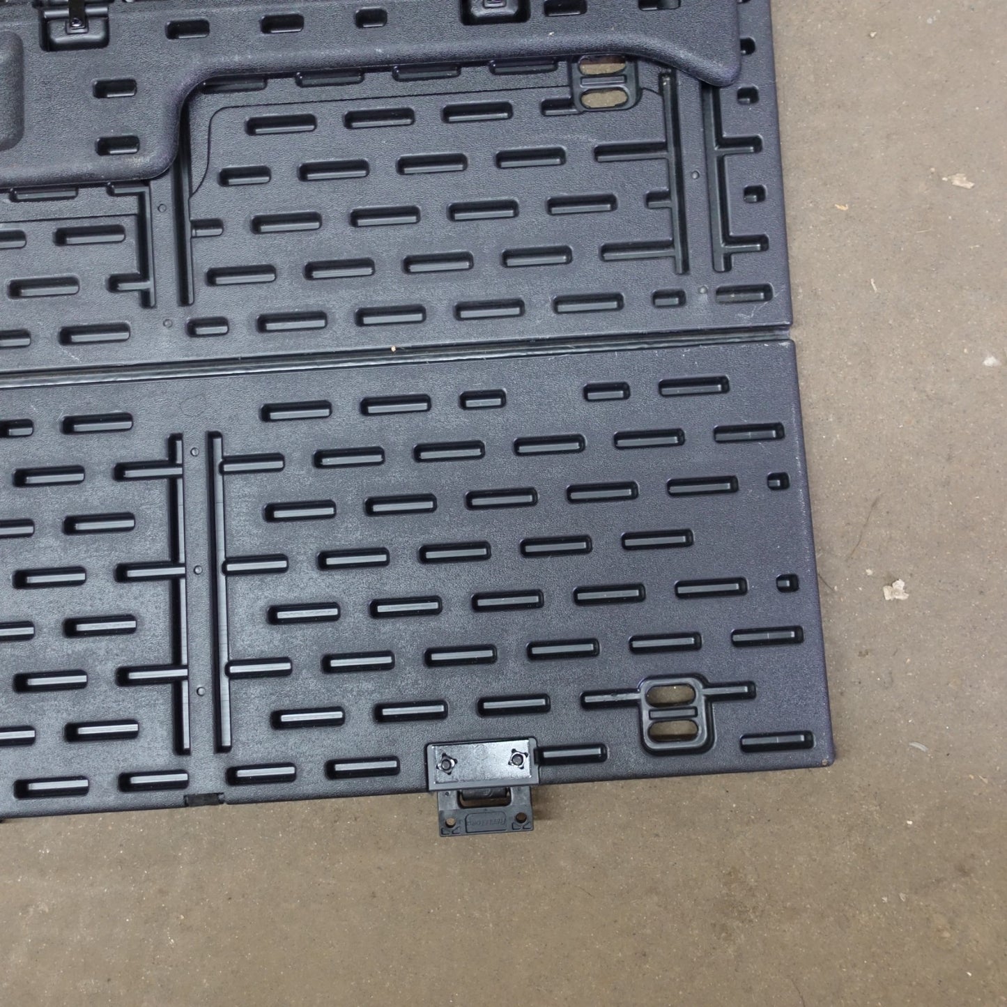 2016 2017 2018 2019 Nissan Titan Right Rear Floor Under Seat Storage Flap Cover
