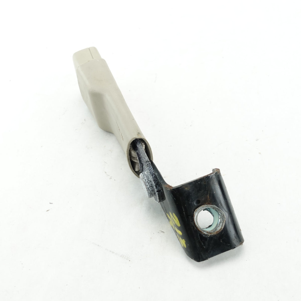 2006 2007 2008 2009 2010 2011 Cadillac DTS Right Rear Seat Belt Buckle
