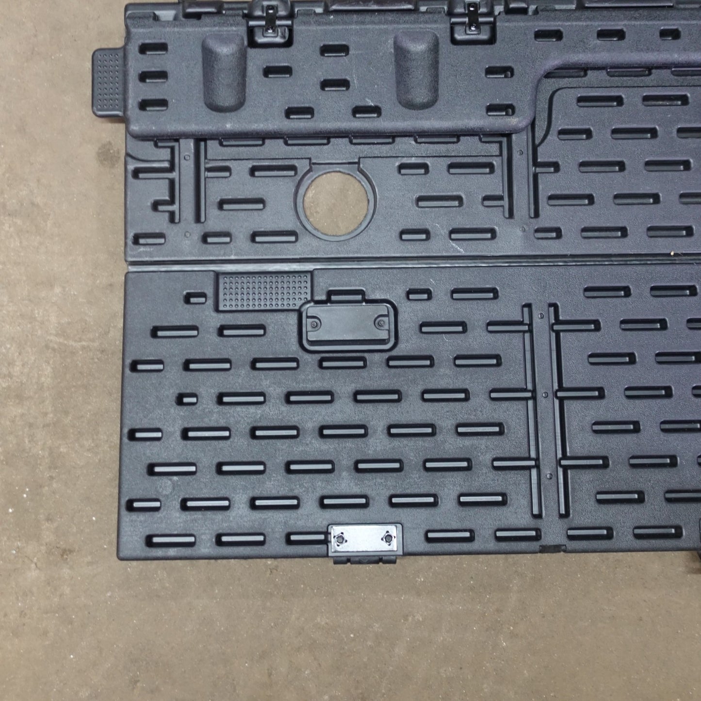 2016 2017 2018 2019 Nissan Titan Right Rear Floor Under Seat Storage Flap Cover