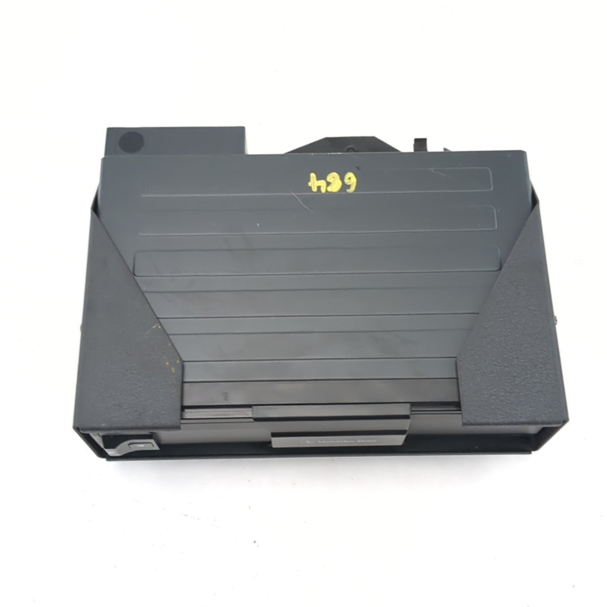 1999 2000 Mercedes C280 6 Disc CD Changer Player