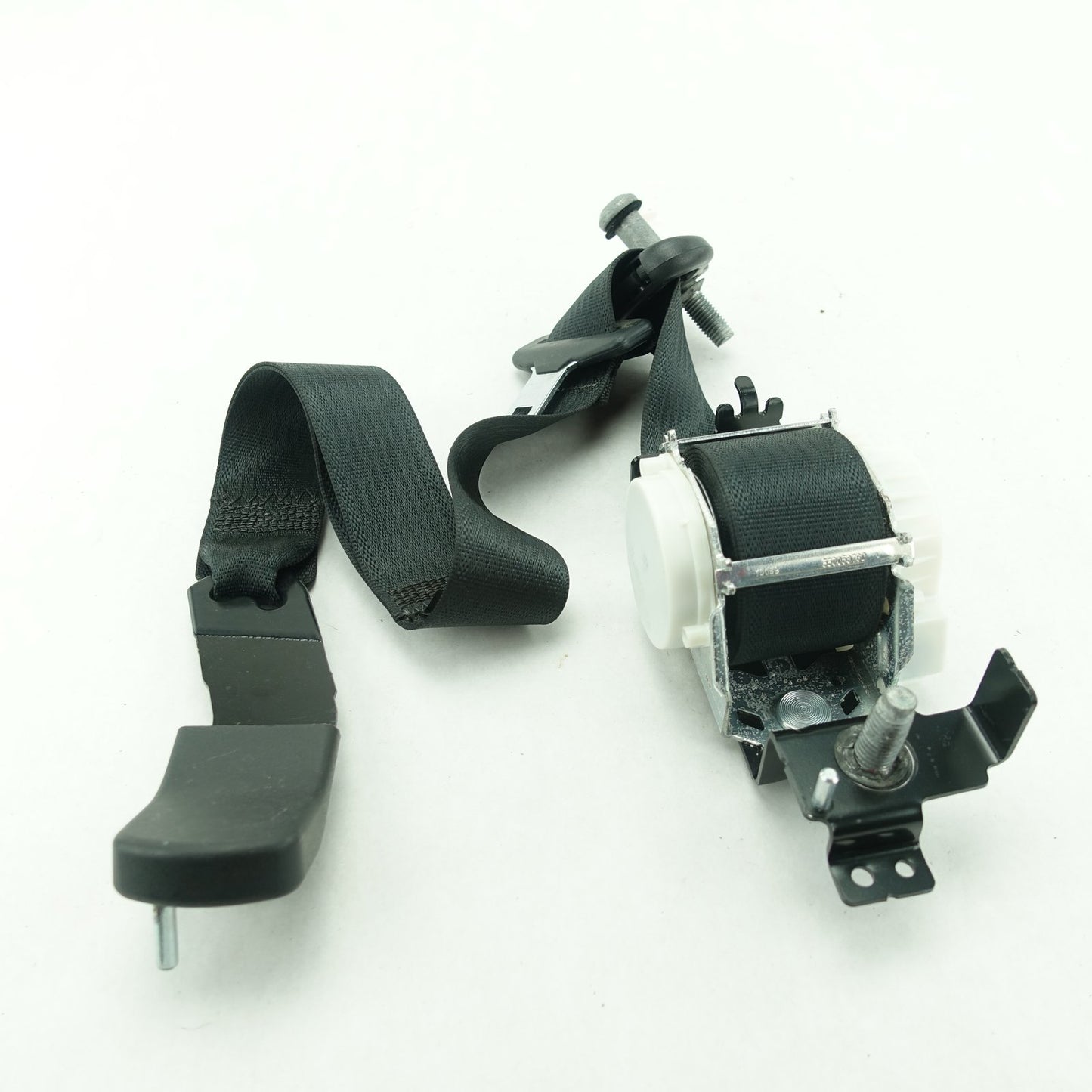 2009 2010 2011 2012 2013 2014 2015 16 Ford F250 F350 Left Rear Seat Belt Black