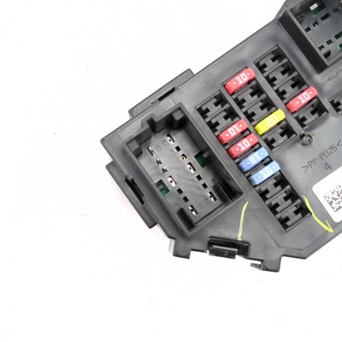 2008 2009 2010 2011 2012 2013 Sierra Silverado 2500 3500 Cabin Fuse Junction Box
