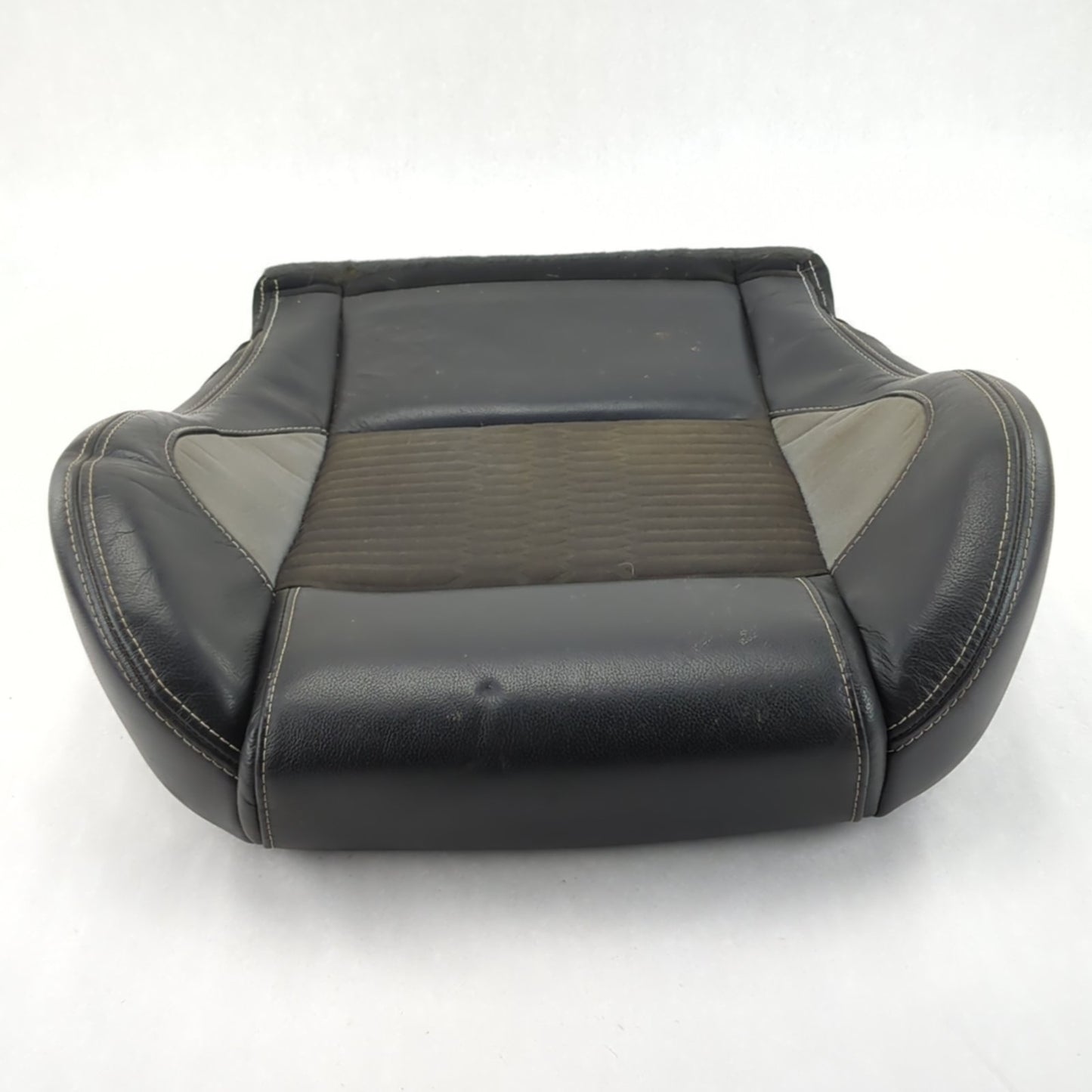 2015 2016 2017 2018 Ford Focus ST Passenger Right Seat Bottom Cushion