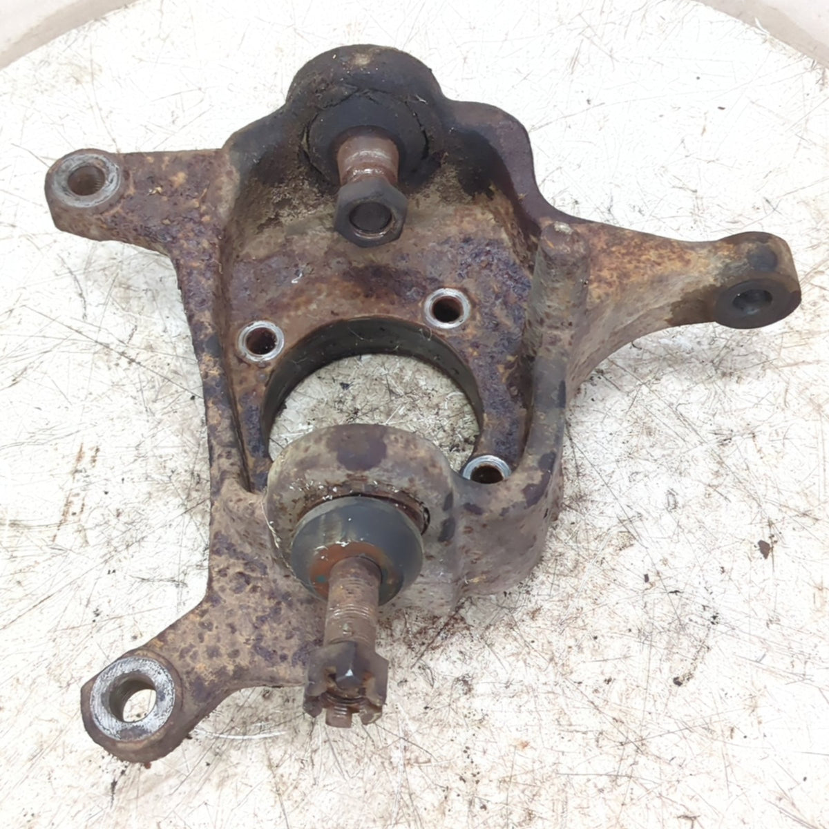 2000 2001 2002 Ford F450 F550 Right Passenger Front Steering Knuckle Spindle 4x2