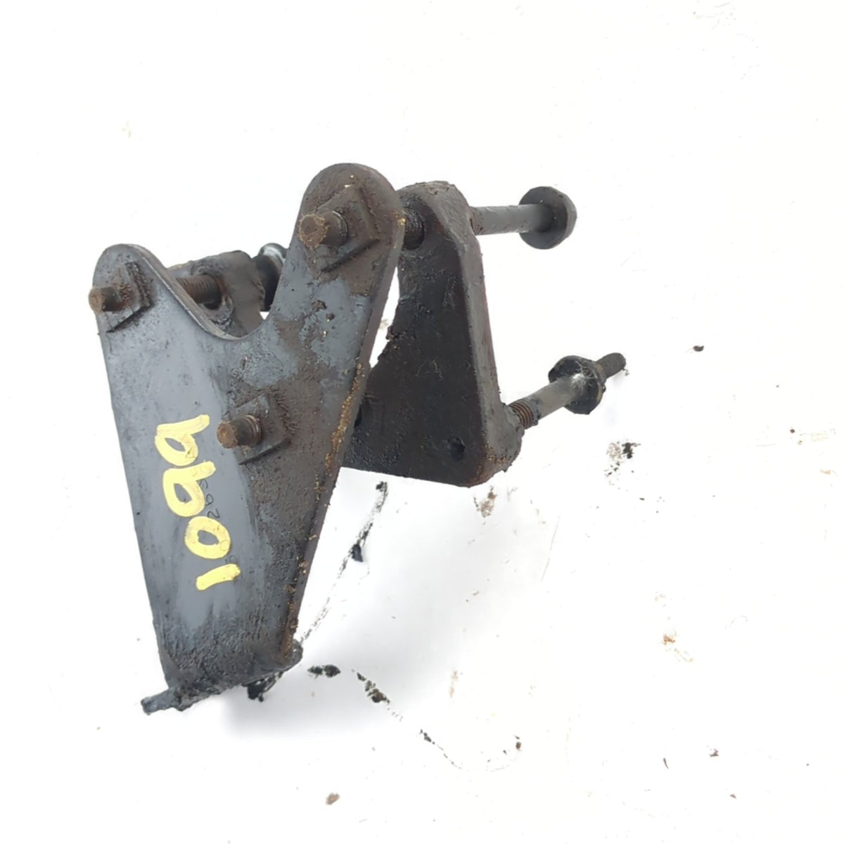 2013 2014 2015 2016 Ram 2500 3500 6.7L Power Steering Pump Bracket Mount