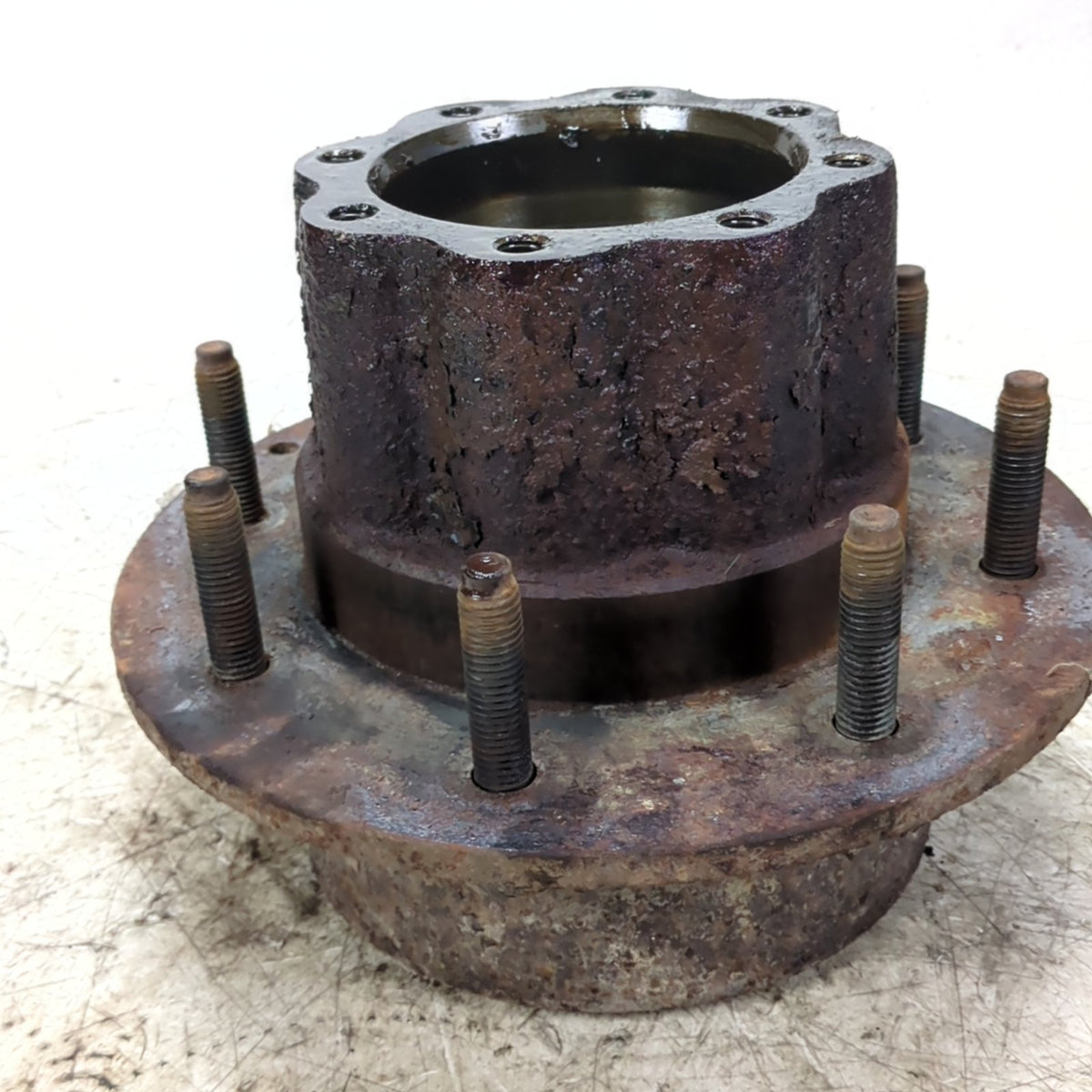 1999 2000 2001 2002 2003 Ford F450 F550 Rear Wheel Hub Assembly