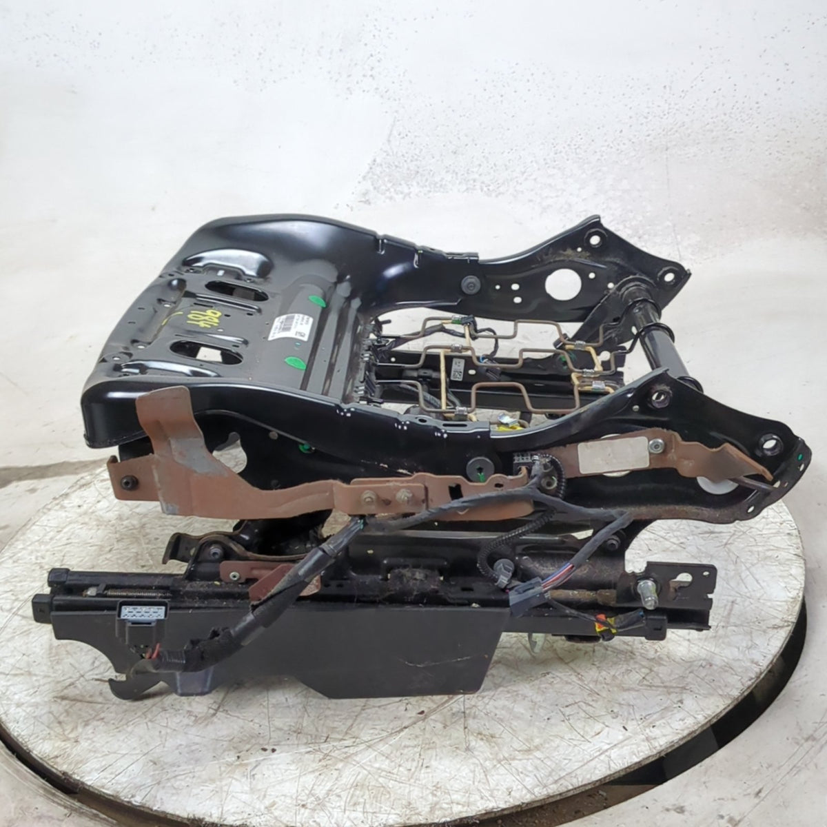 2010 2011 Chevrolet Equinox Left Driver Side Electric Seat Track Frame Base Rail