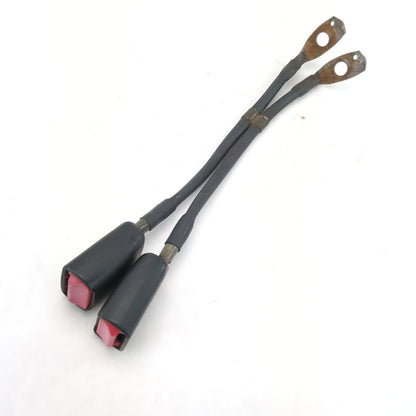 2000 2001 2002 2003 2004 Ford F450 F550 Regular Cab Right Seat Belt Buckle