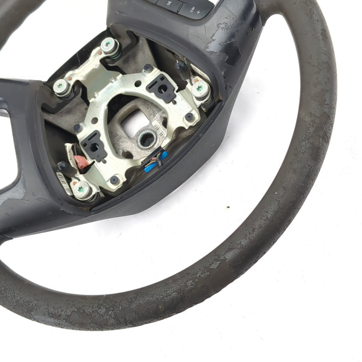 Worn 2008 2009 2010 2011 2012 2013 Sierra Silverado Steering Wheel Black
