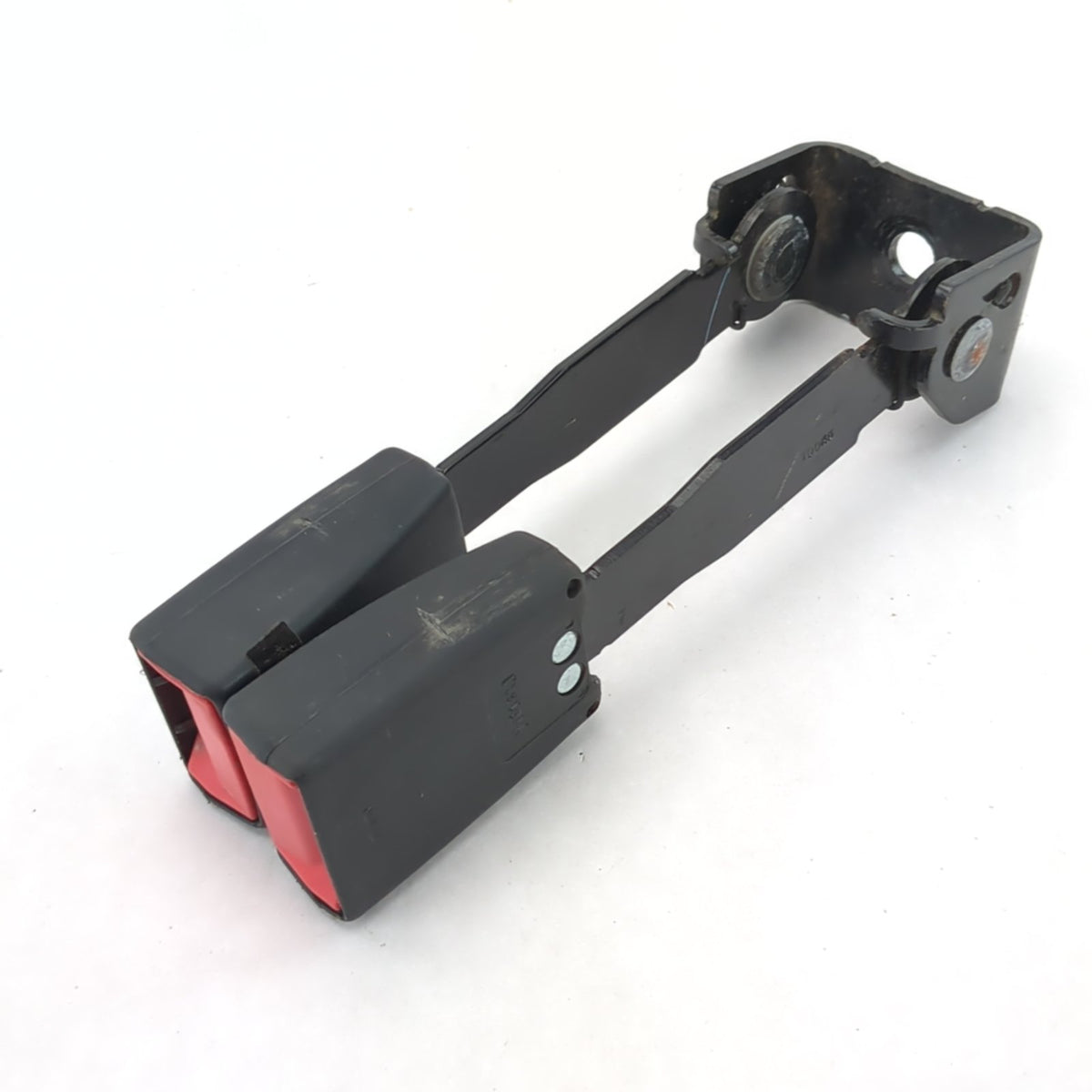 2014 2015 2016 2017 2018 Silverado Sierra Crew Cab Rear Right Seat Belt Buckle