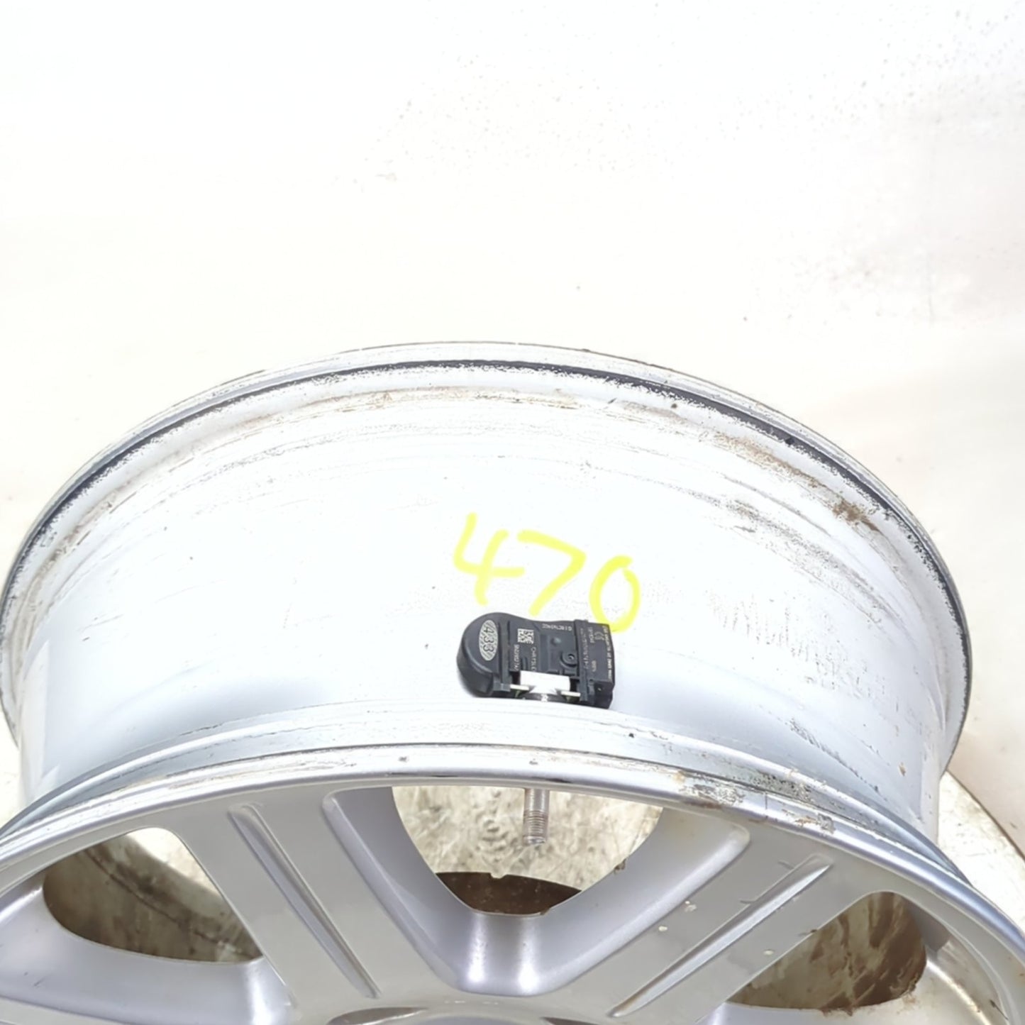 2010 2013 Chrysler Town & Country 16 inch Aluminum Alloy Wheel Rim Ring