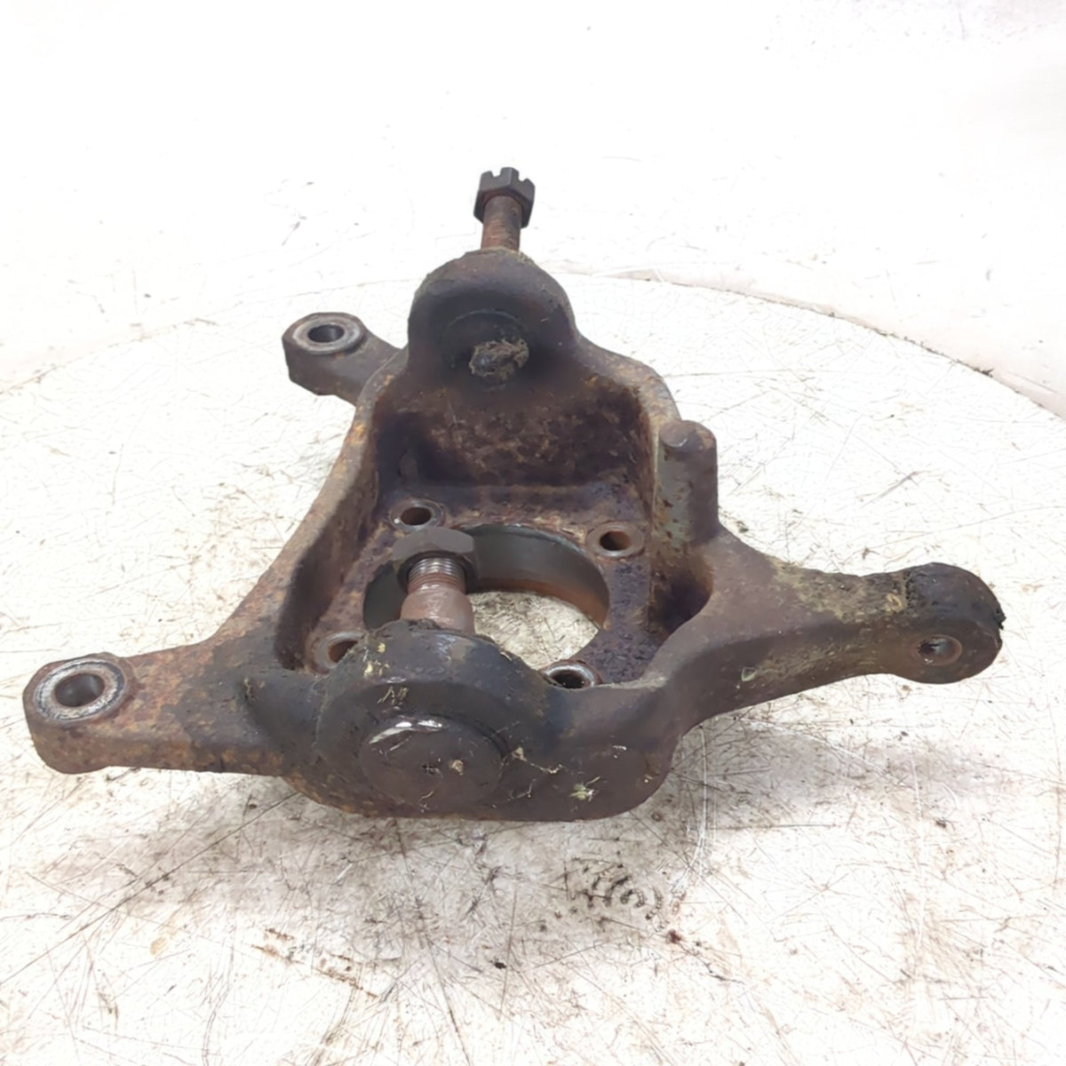 99 2000 2001 2002 Ford F450 F550 Steering Knuckle Spindle Front Driver Left 4x2