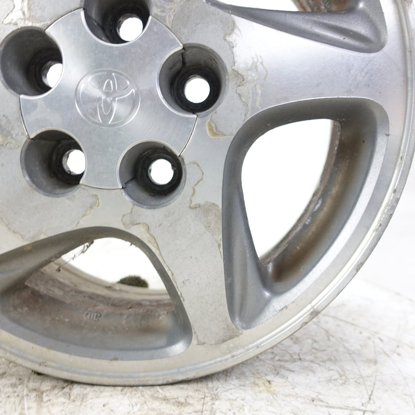 1997 1998 Toyota Avalon Wheel Rim Ring 15 Inch Aluminum Alloy