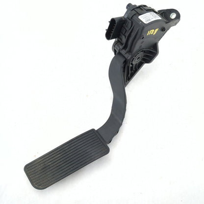2014 2015 2016 2017 2018 Silverado Sierra Gas Accelerator Pedal Assembly OEM