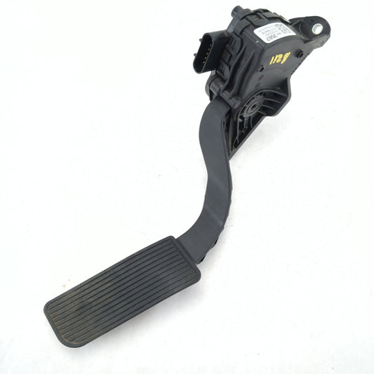 2014 2015 2016 2017 2018 Silverado Sierra Gas Accelerator Pedal Assembly OEM