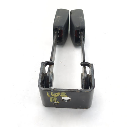 2014 2015 2016 2017 2018 Silverado Sierra Crew Cab Rear Right Seat Belt Buckle