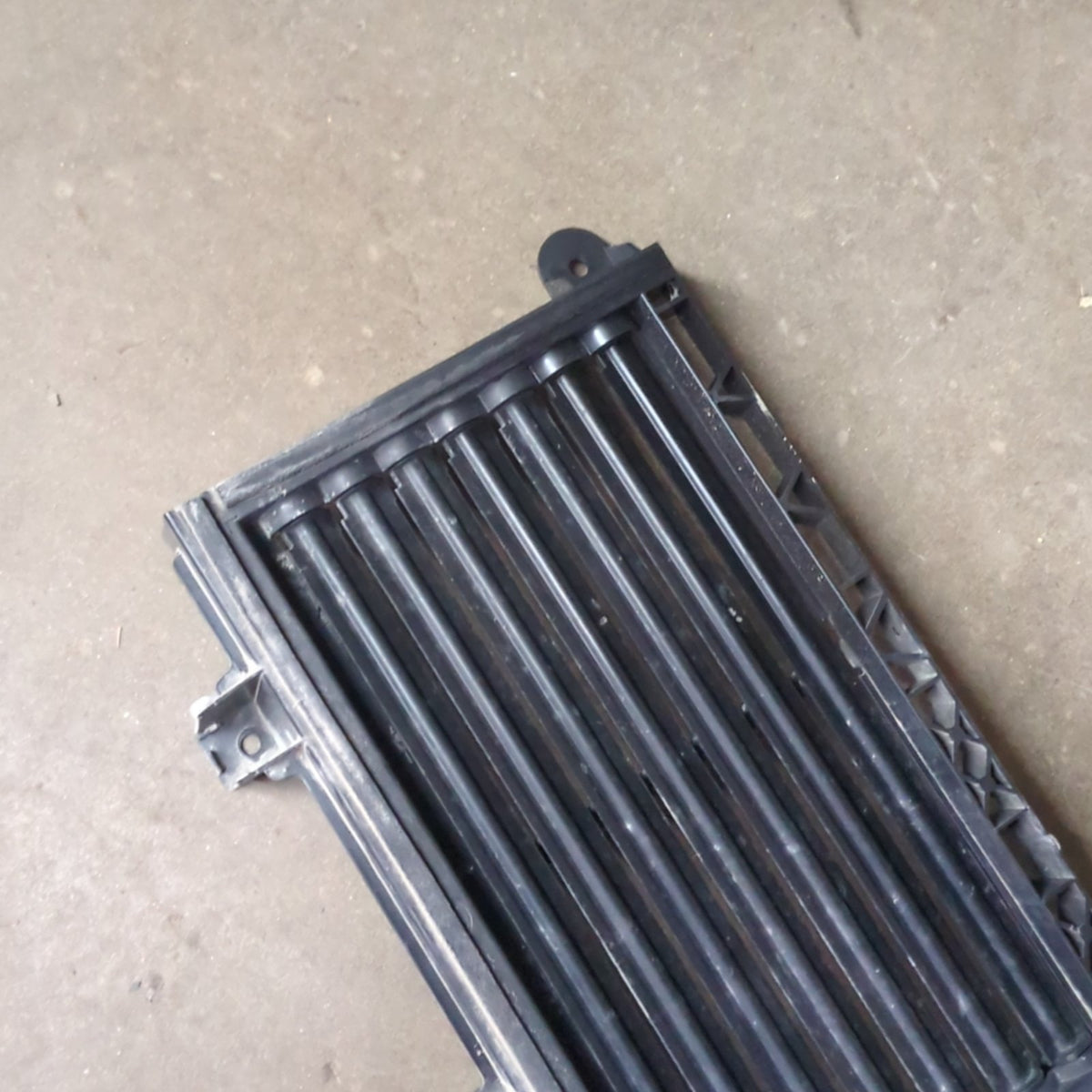 2021 2022 2023 2024 2025 Ram 2500 3500 Active Radiator Grille Shutter Louver