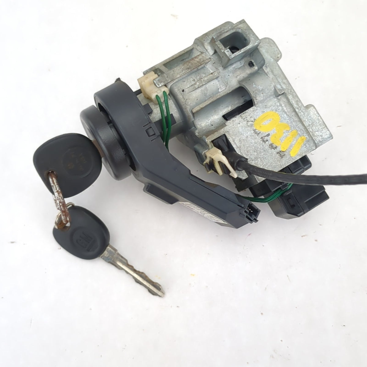 2008 2009 2010 2011 2012 2013 2014 Silverado Sierra Ignition Switch With 2 Keys