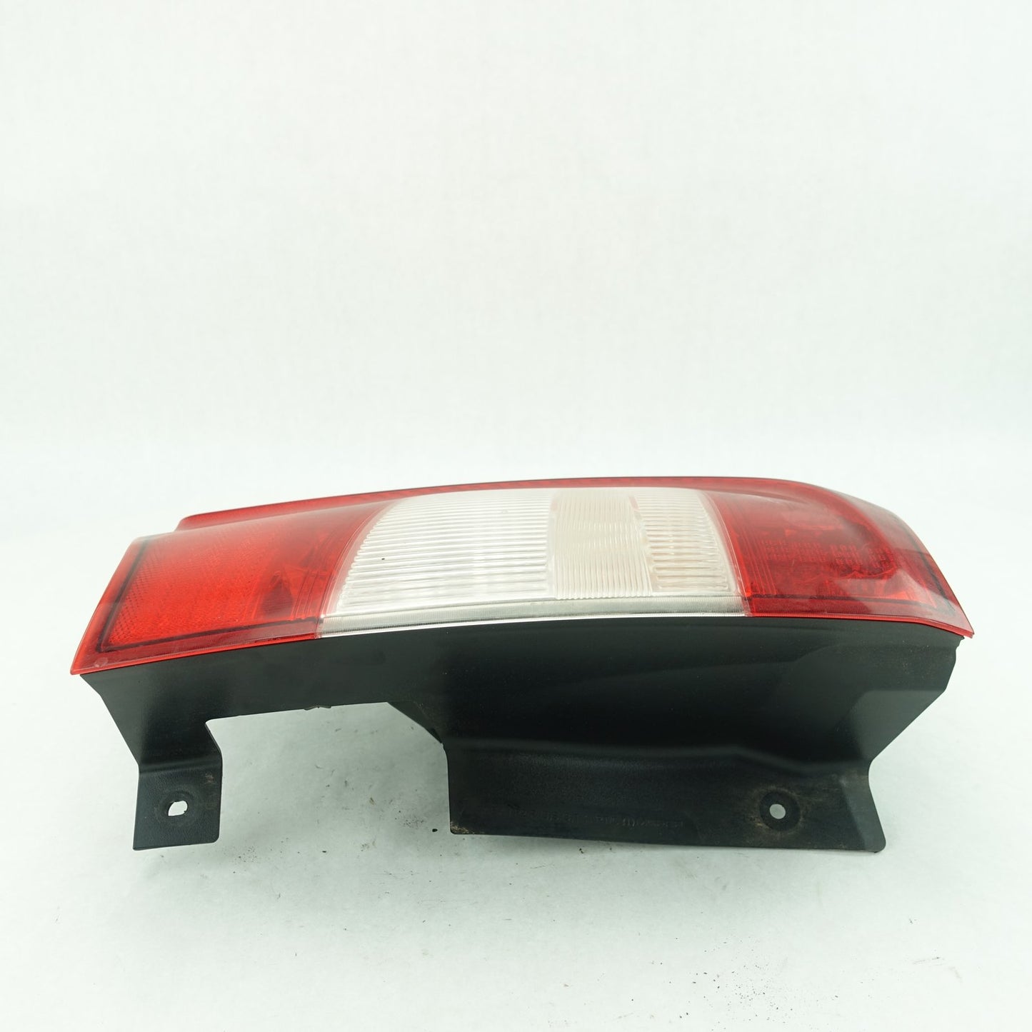 2013 2014 2015 2016 Chrysler Town & Country Left Driver Side Taillight Rear Lamp
