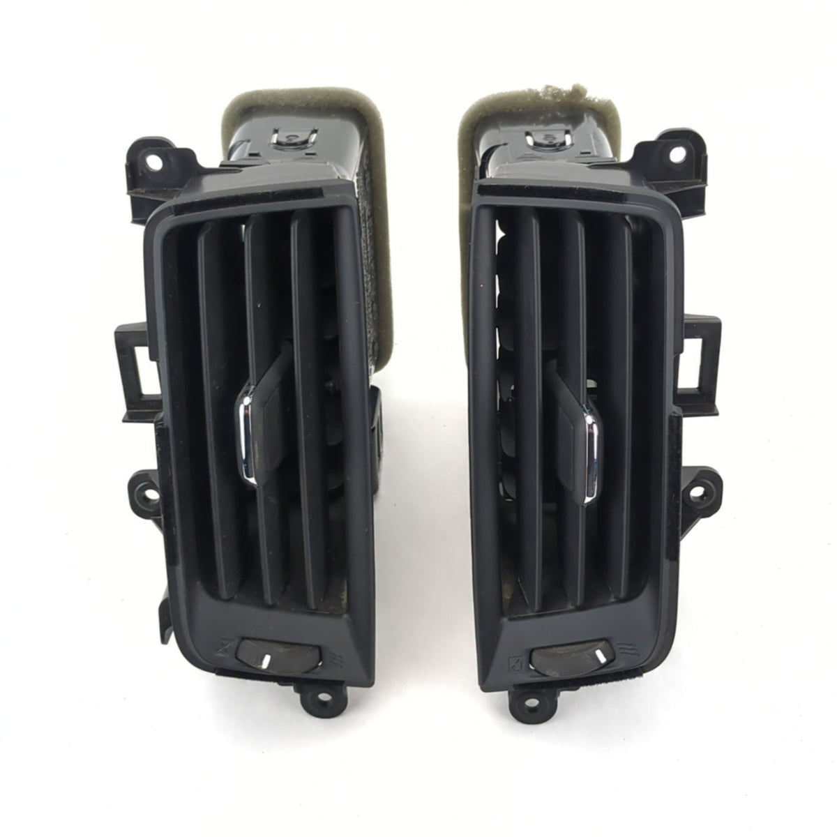 2014 2015 2016 Silverado Sierra Outer Most Edge Dash A/C Heater Air Vent Outlet