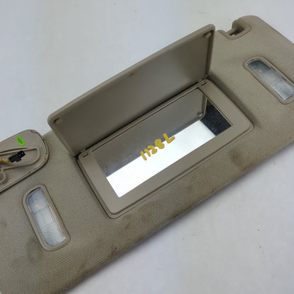 2014 2015 2016 2017 Silverado Sierra Left Driver Sun Visor Sunvisor Illuminated