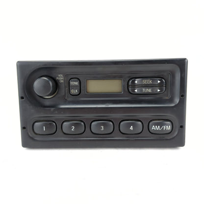 1999 2000 2001 2002 2003 Ford F450 F550 Radio AM FM Receiver Stereo