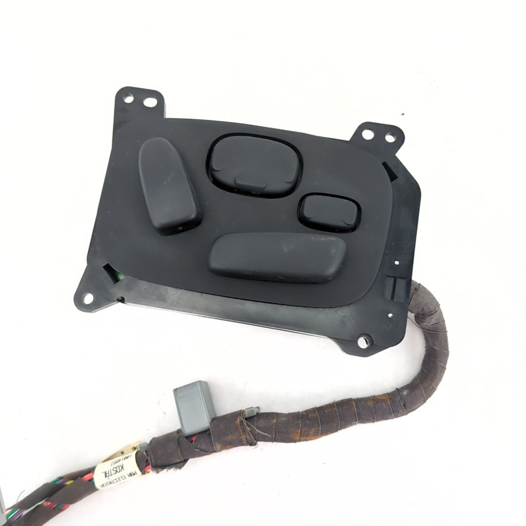 2010 2011 2012 Ford Taurus Passenger Right Power Seat Switch Adjuster Control