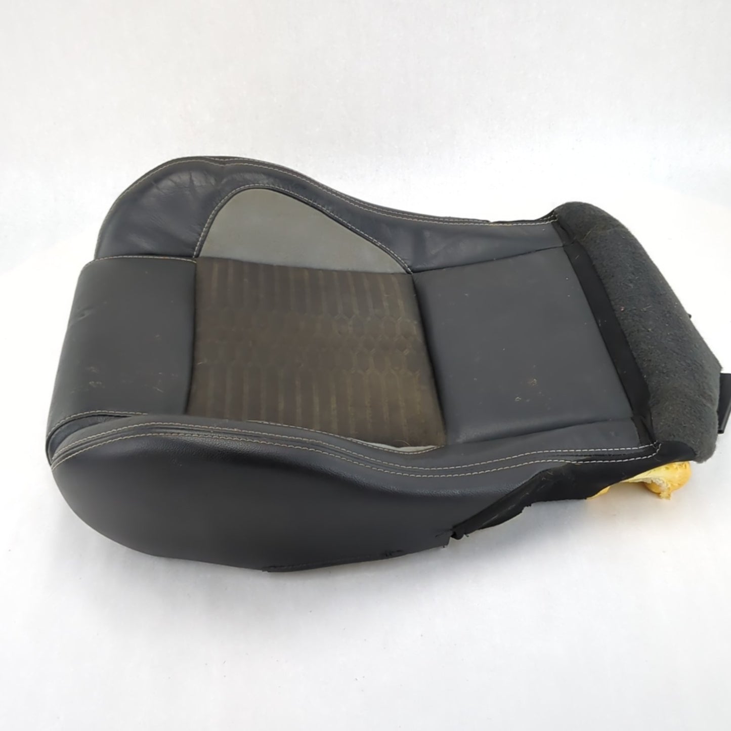 2015 2016 2017 2018 Ford Focus ST Passenger Right Seat Bottom Cushion