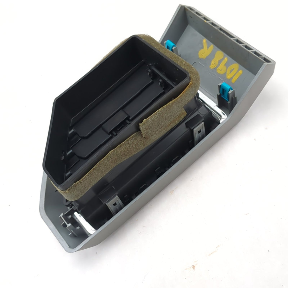 2015 2016 2017 2018 2019 2020 Ford F150 Passenger Right Dash Vent Gray