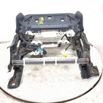 2015 2016 2017 2018 Ford Focus ST Front Right Passenger Seat Base Track Manual
