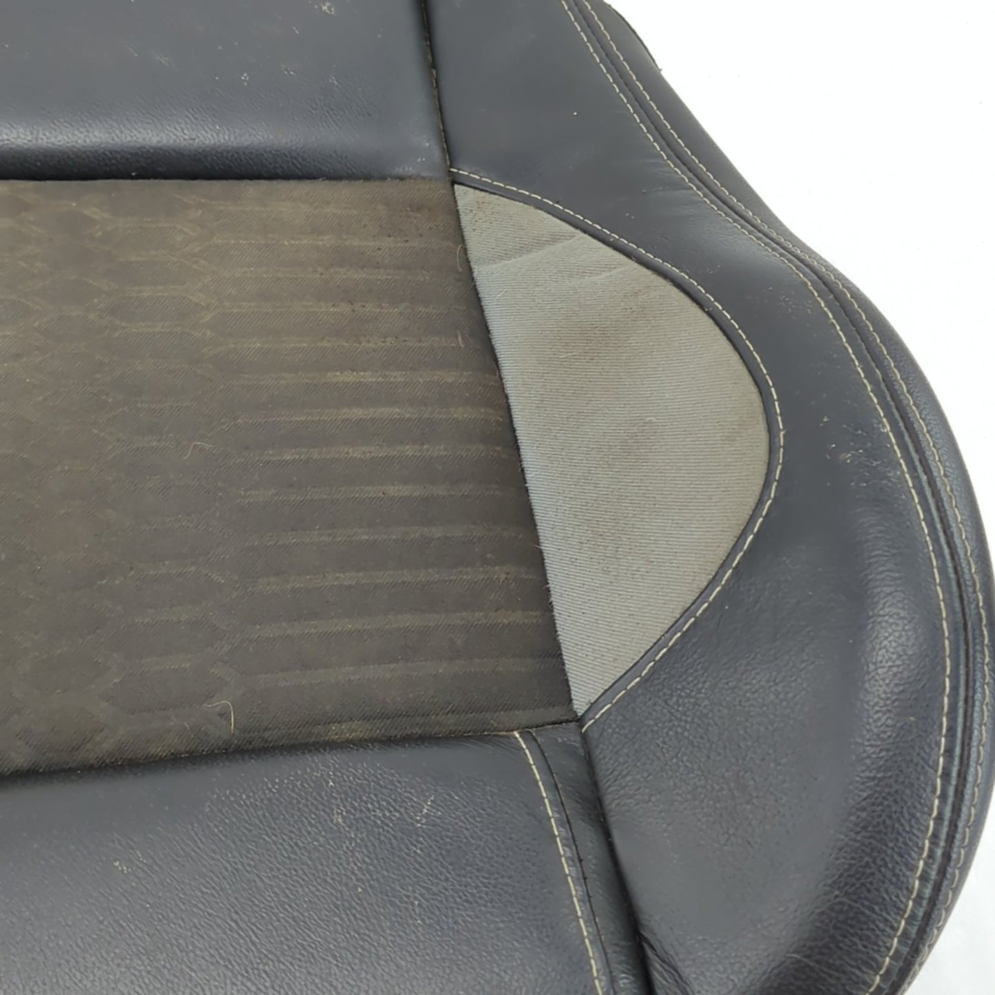2015 2016 2017 2018 Ford Focus ST Passenger Right Seat Bottom Cushion
