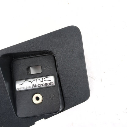 2009 2010 2011 2012 2013 2014 Ford F250 F350 SYNC USB AUX Port Interface Module