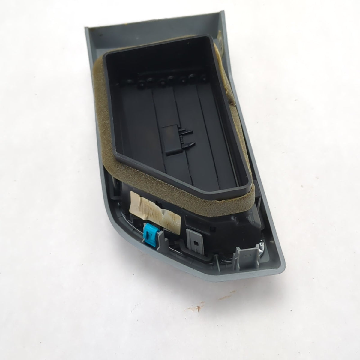 2015 2016 2017 2018 2019 2020 Ford F150 Passenger Right Dash Vent Gray