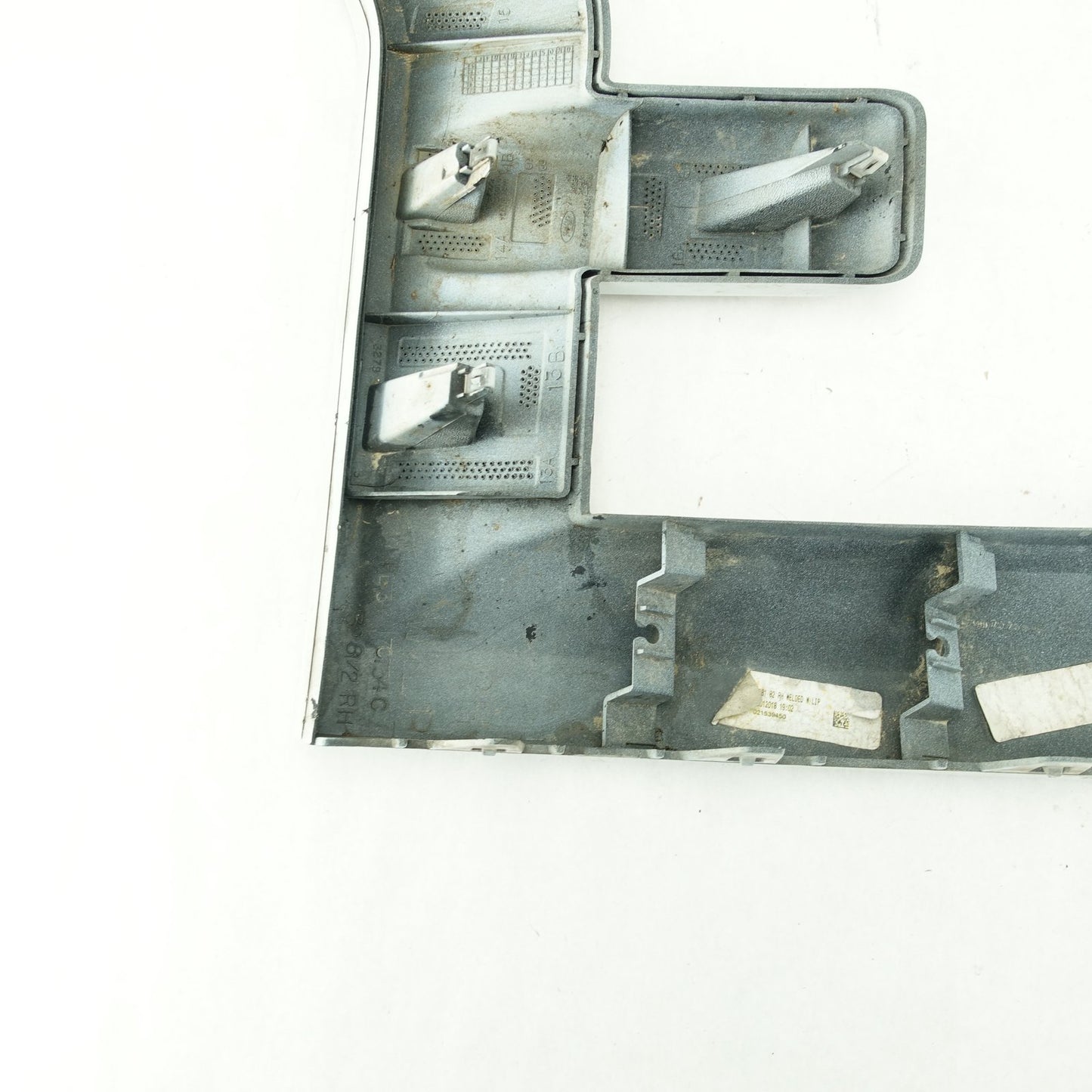 2015 2016 2017 Ford F150 Headlight Head Light Lamp Trim Bezel Molding Right