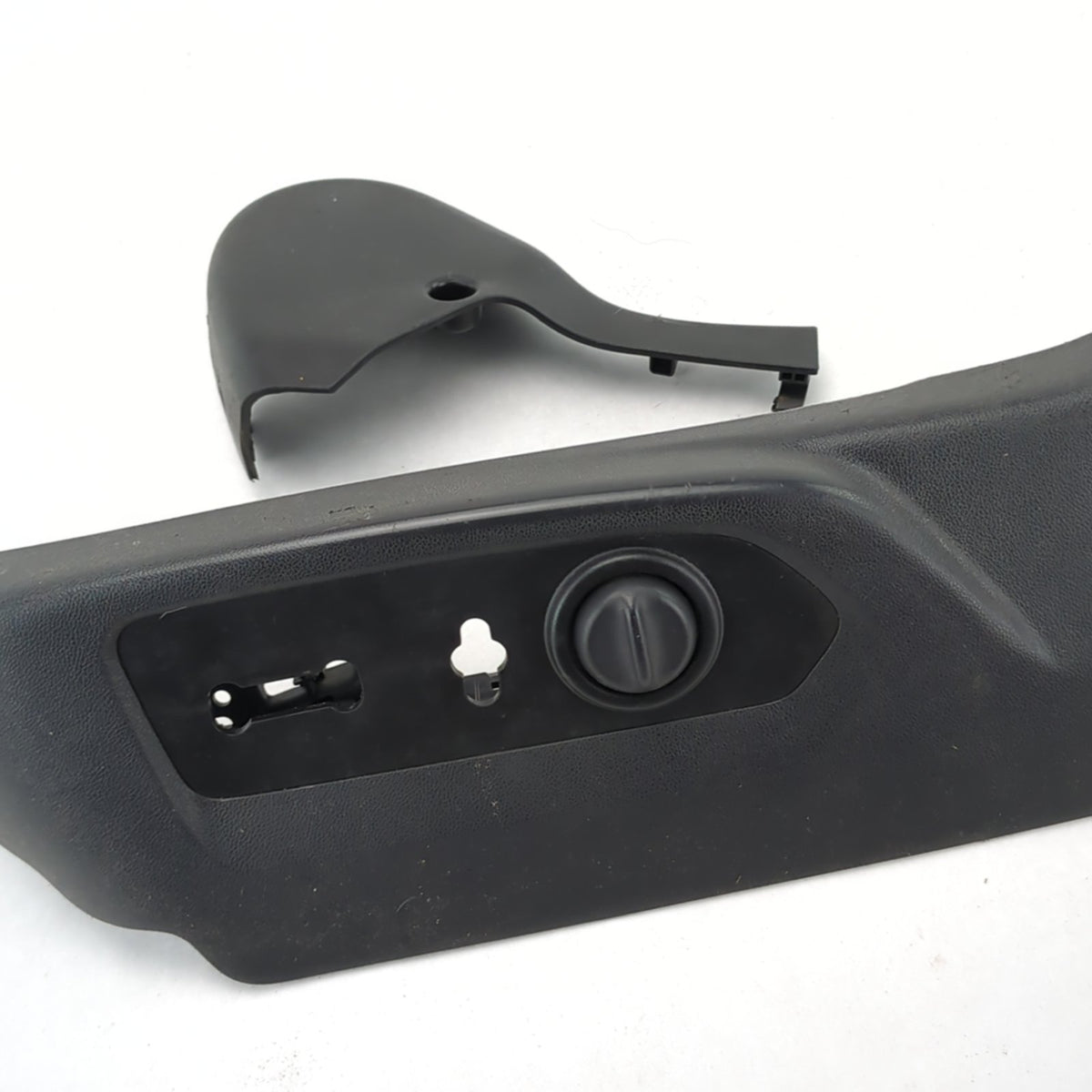 2019 2020 2021 2022 Silverado Sierra Driver Left Seat Trim Bezel Black