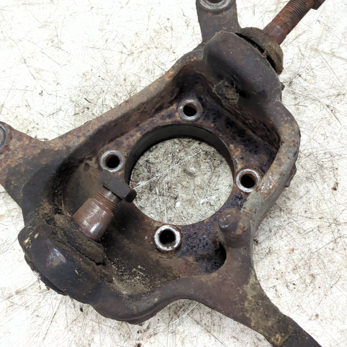 99 2000 2001 2002 Ford F450 F550 Steering Knuckle Spindle Front Driver Left 4x2