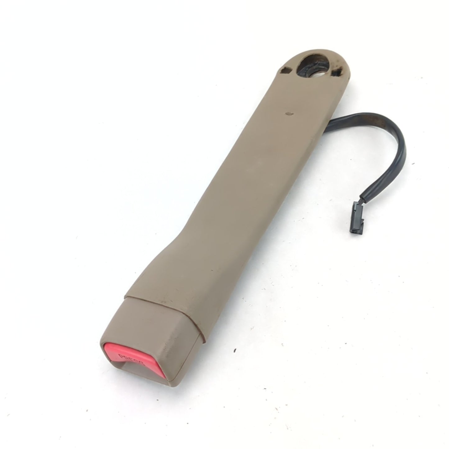 2003 2004 2005 2006 2007 GMC Yukon XL Yukon Seat Belt Buckle Receiver Tan