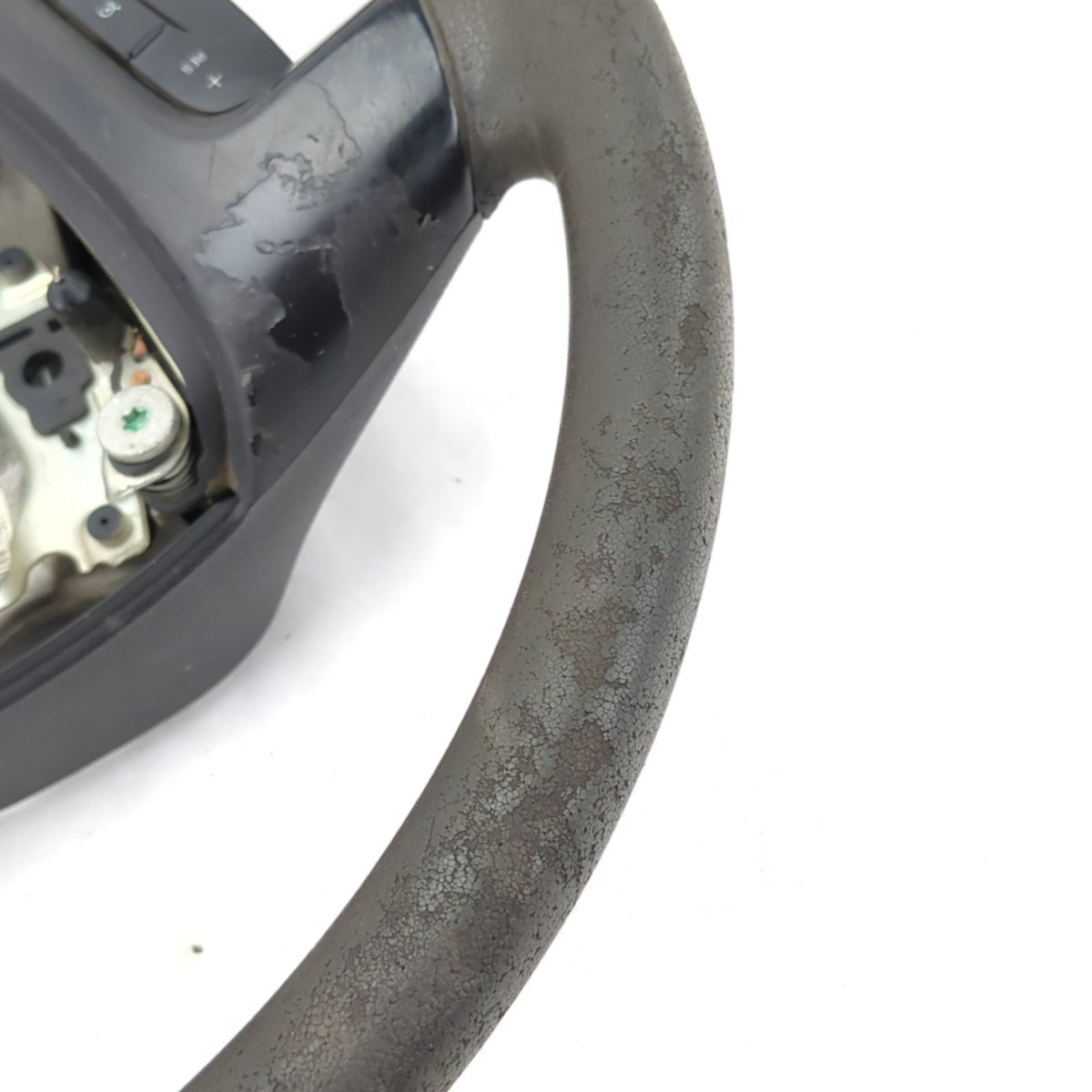 Worn 2008 2009 2010 2011 2012 2013 Sierra Silverado Steering Wheel Black
