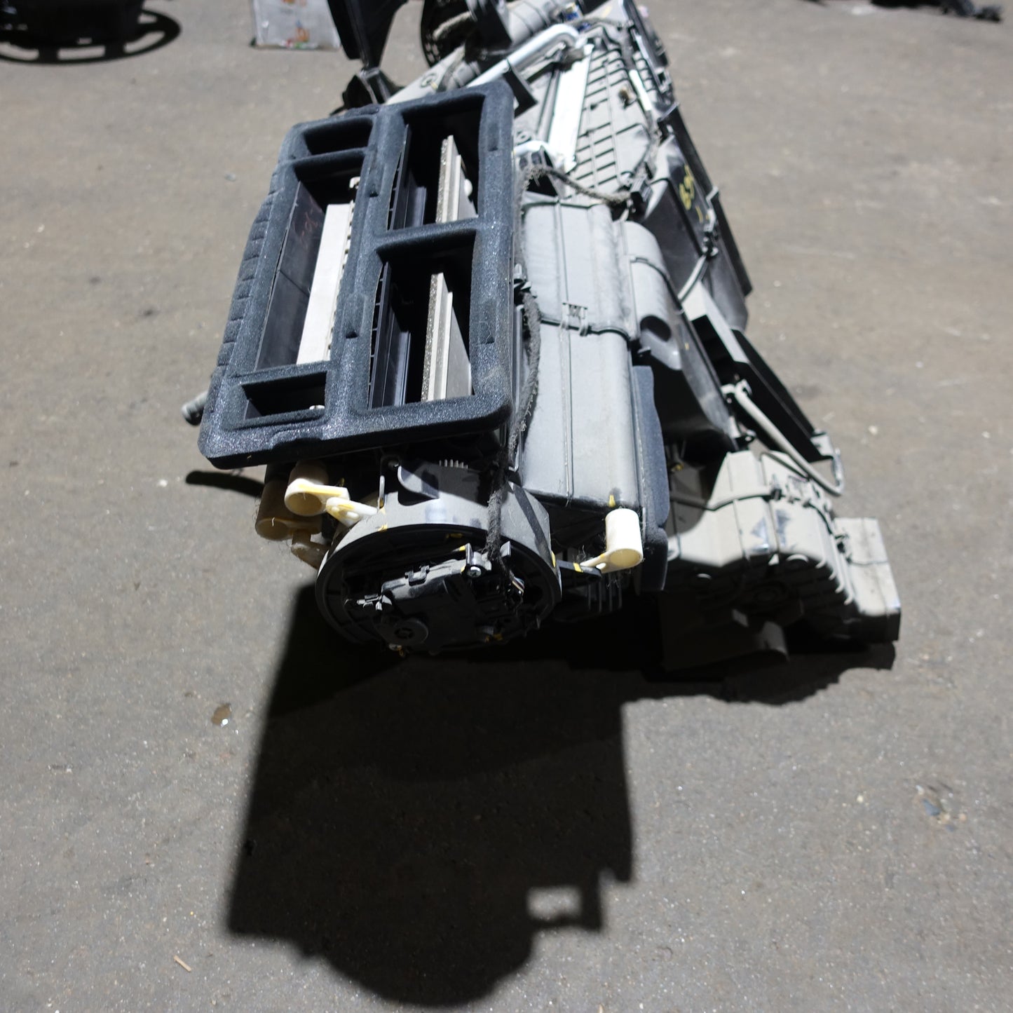 2019 2020 2021 2022 Ram 2500 3500 HVAC Heater Evaporator Core Blower Housing Box